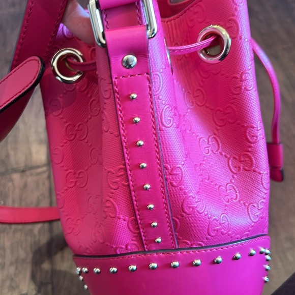 Stunning Gucci GG Guccissima Studded Bucket Bag - Picture 14 of 16